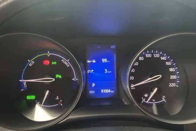 Toyota C-HR (2017) thumbnail 7