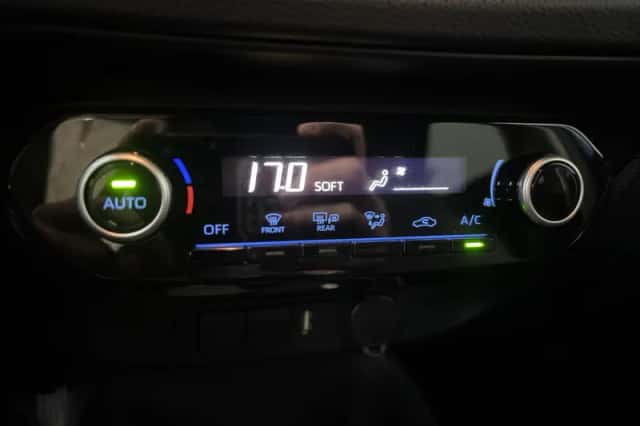 Toyota Aygo (2023) thumbnail 18
