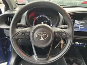 Toyota Aygo (2023) thumbnail 6