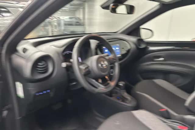 Toyota Aygo (2024) thumbnail 3