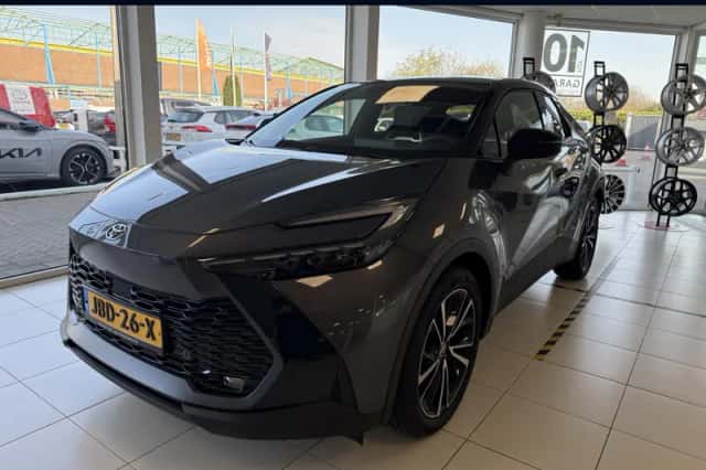 Toyota C-HR (2025)