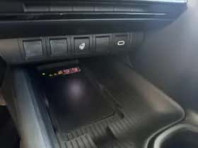 Toyota C-HR (2025) thumbnail 15