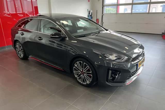 Kia Proceed (2019) thumbnail 24