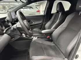 Toyota Yaris (2024) thumbnail 2