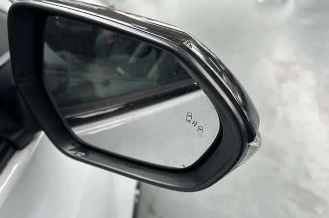 Toyota Yaris (2024) thumbnail 22