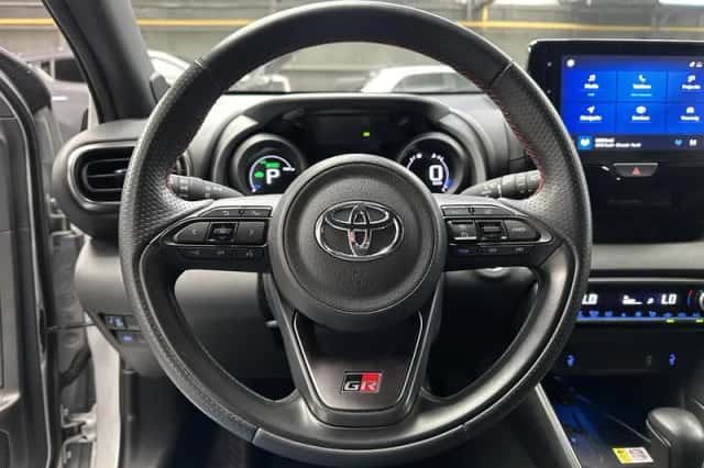 Toyota Yaris (2024) thumbnail 8