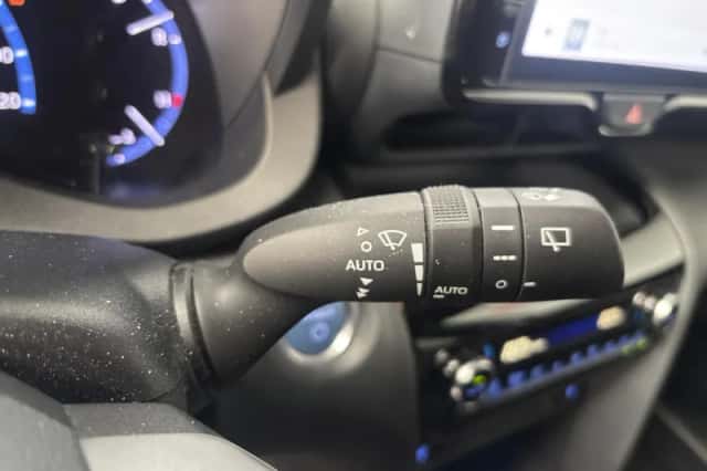 Toyota Yaris Cross (2022) thumbnail 13