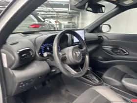 Toyota Yaris Cross (2022) thumbnail 3