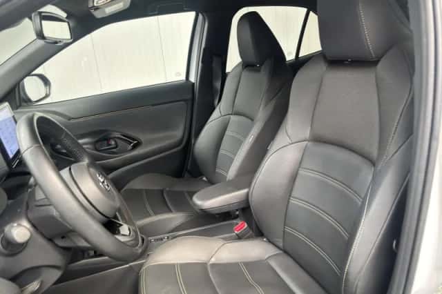 Toyota Yaris Cross (2022) thumbnail 4