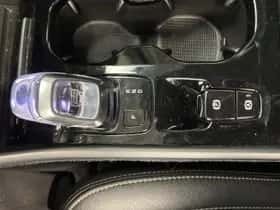 Volvo XC40 (2020) thumbnail 22