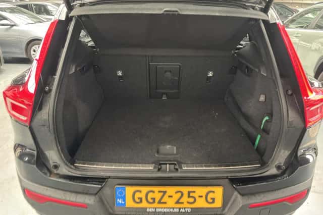 Volvo XC40 (2020) thumbnail 26