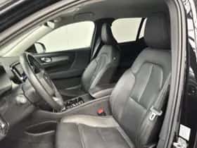 Volvo XC40 (2020) thumbnail 4