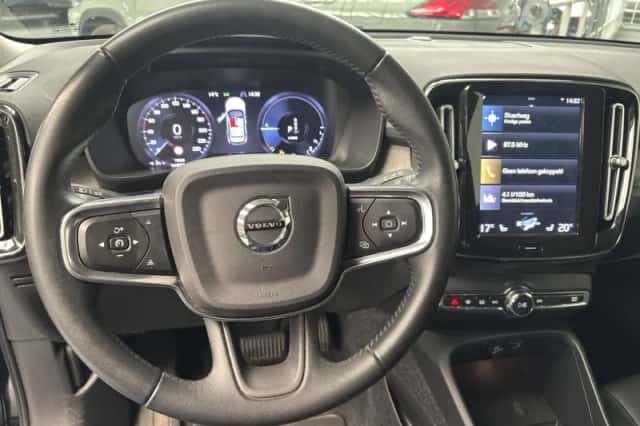 Volvo XC40 (2020) thumbnail 9