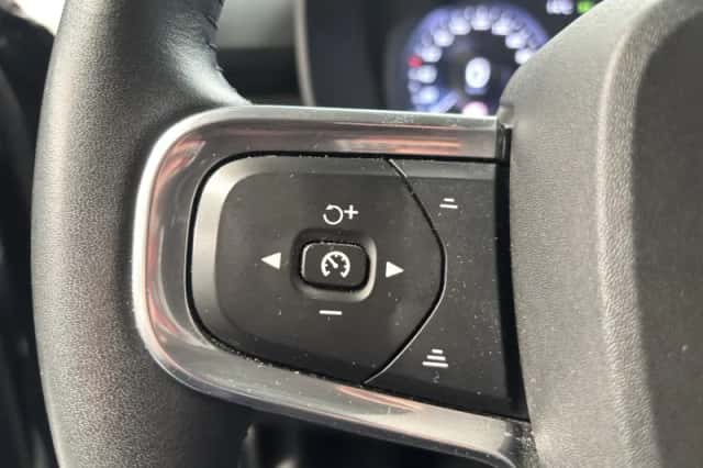 Volvo XC40 (2020) thumbnail 10