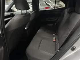 Toyota Yaris Cross (2024) thumbnail 18
