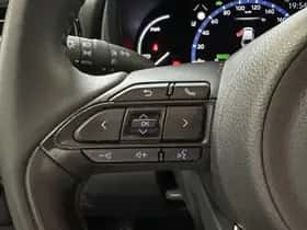 Toyota Yaris Cross (2024) thumbnail 8