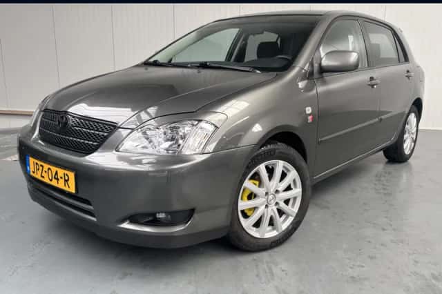 Toyota Corolla (2004) thumbnail 1