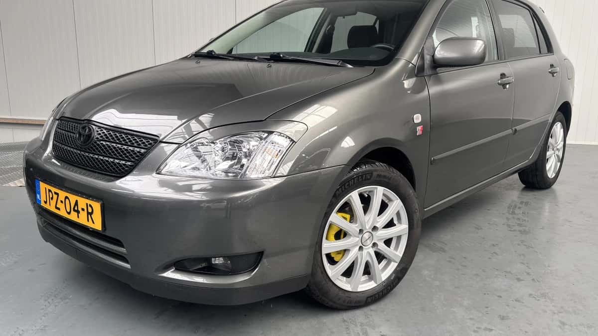 Toyota Corolla (2004) — foto 1