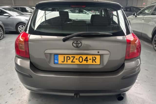 Toyota Corolla (2004) thumbnail 22