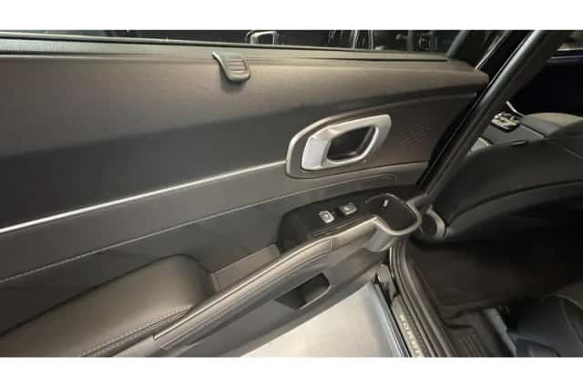 Kia Sorento (2026) thumbnail 32