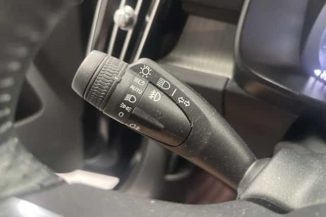 Volvo XC40 (2020) thumbnail 11