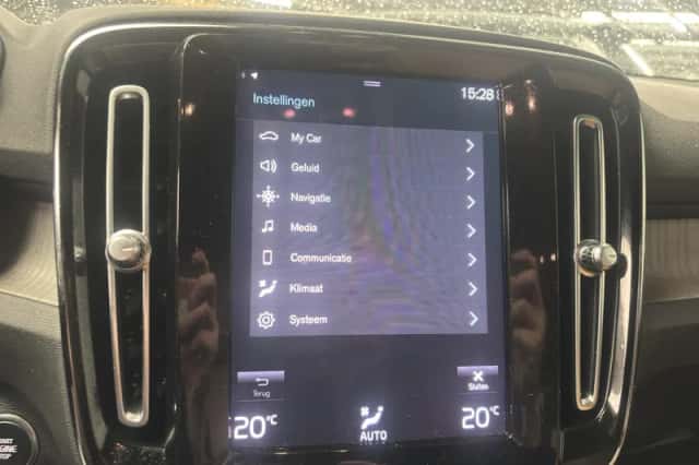 Volvo XC40 (2020) thumbnail 14