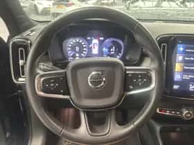 Volvo XC40 (2020) thumbnail 7