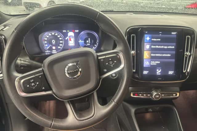 Volvo XC40 (2020) thumbnail 8