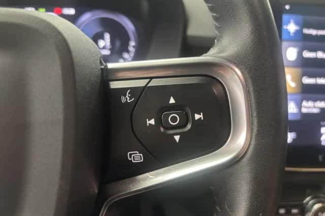 Volvo XC40 (2020) thumbnail 10