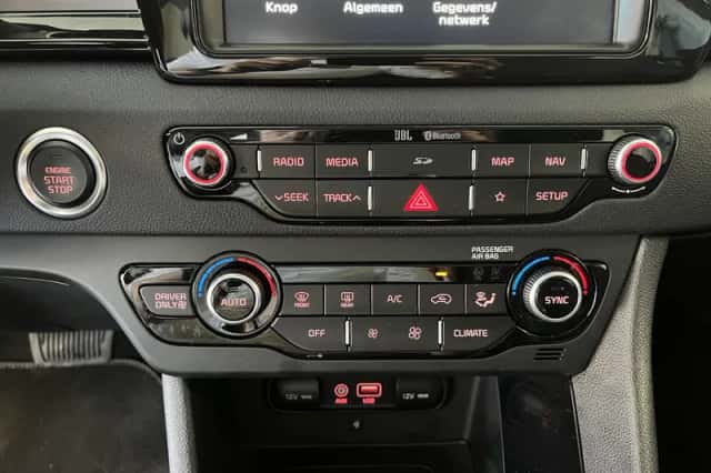 Kia Niro (2019) thumbnail 17