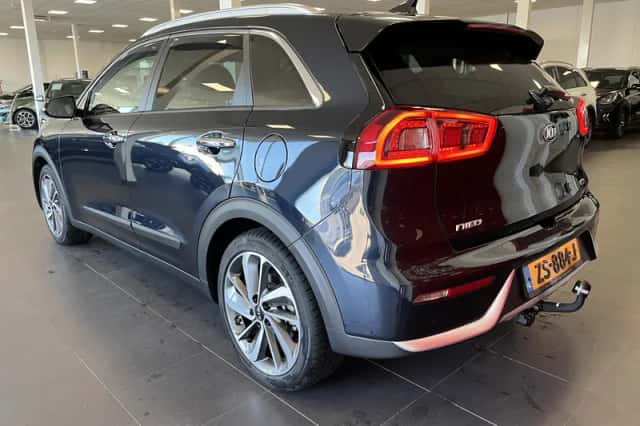 Kia Niro (2019) thumbnail 24