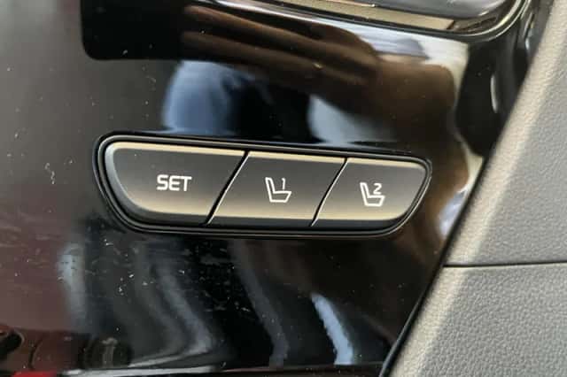 Kia Niro (2019) thumbnail 4