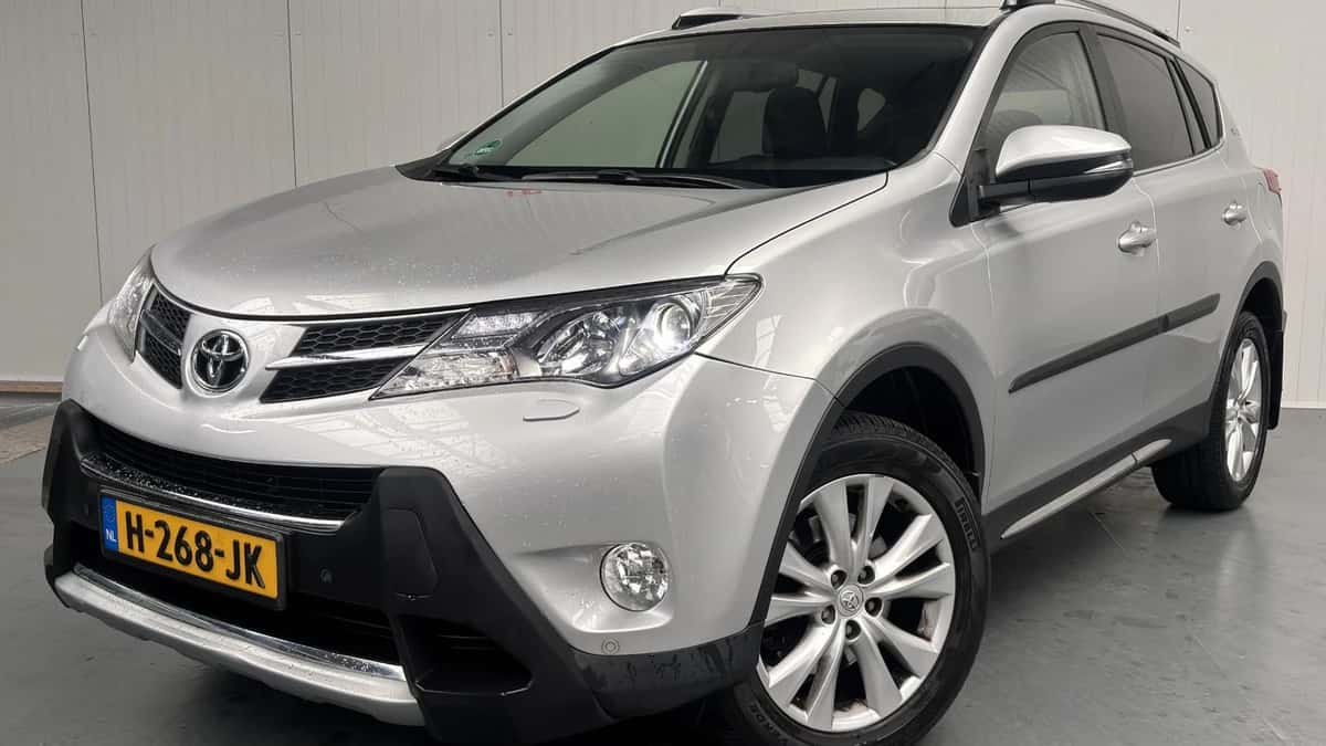 Toyota RAV4 (2014) — foto 1