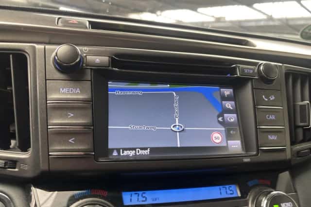 Toyota RAV4 (2014) thumbnail 16
