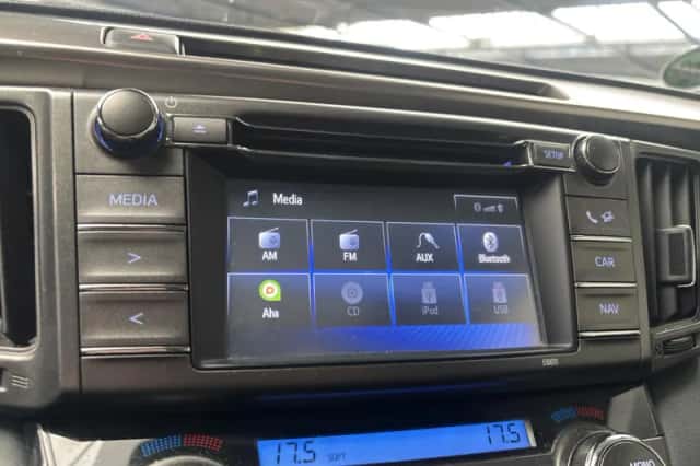 Toyota RAV4 (2014) thumbnail 17