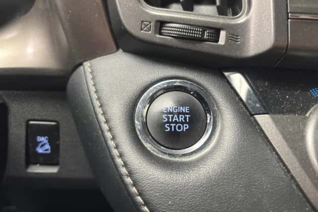 Toyota RAV4 (2014) thumbnail 23