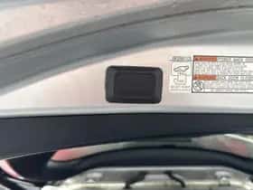 Toyota RAV4 (2014) thumbnail 32