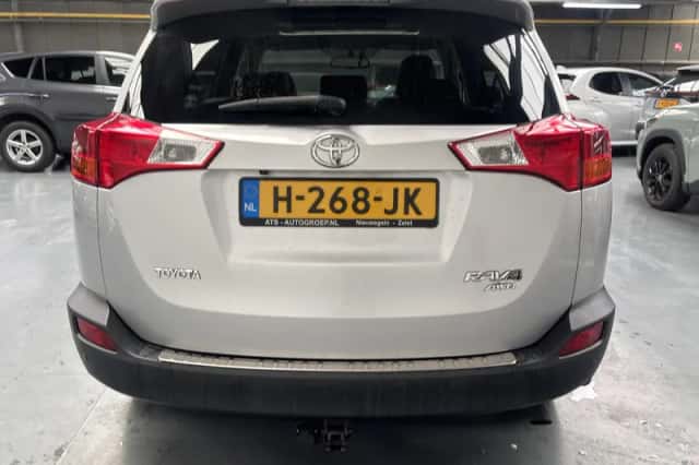 Toyota RAV4 (2014) thumbnail 38