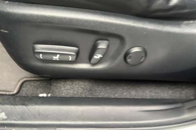 Toyota RAV4 (2014) thumbnail 5