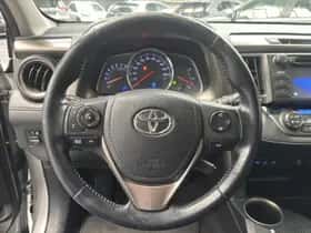 Toyota RAV4 (2014) thumbnail 8
