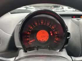 Toyota Aygo (2017) thumbnail 5