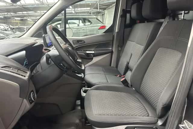 Ford Transit Connect (2021) thumbnail 2