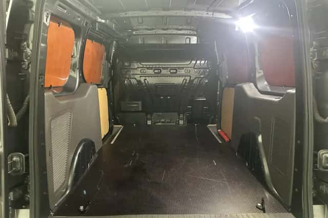 Ford Transit Connect (2021) thumbnail 16