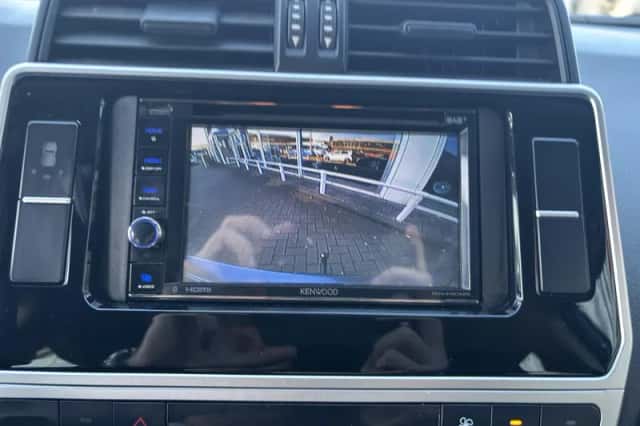 Toyota Land Cruiser (2022) thumbnail 18