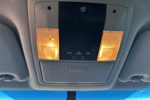 Toyota Land Cruiser (2022) thumbnail 26