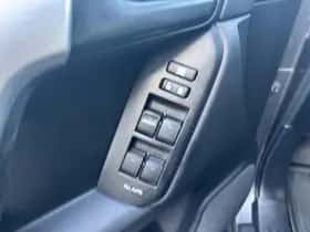 Toyota Land Cruiser (2022) thumbnail 4