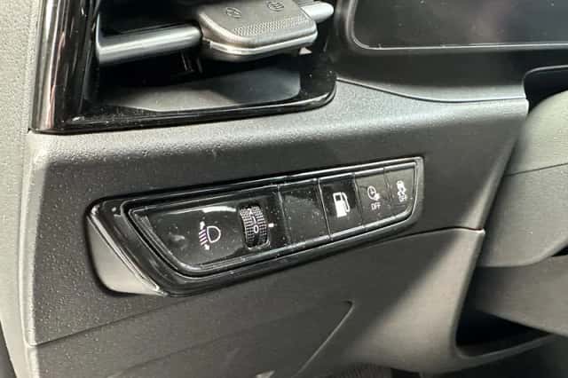 Kia Niro (2025) thumbnail 7