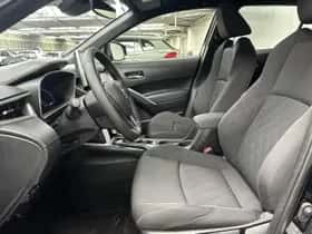 Toyota Corolla (2025) thumbnail 2