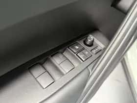 Toyota Corolla (2025) thumbnail 4