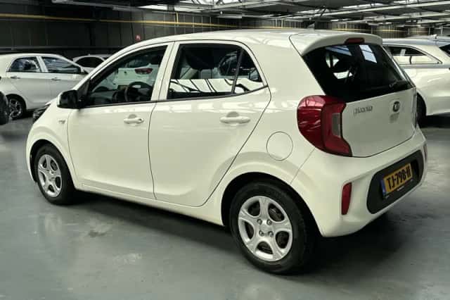 Kia Picanto (2018) thumbnail 16